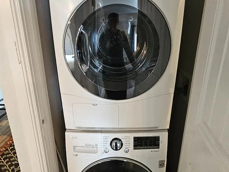 Full Size Washer and Dryer in Unit