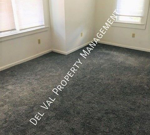 5th image of 2600 Edgmont Ave #B