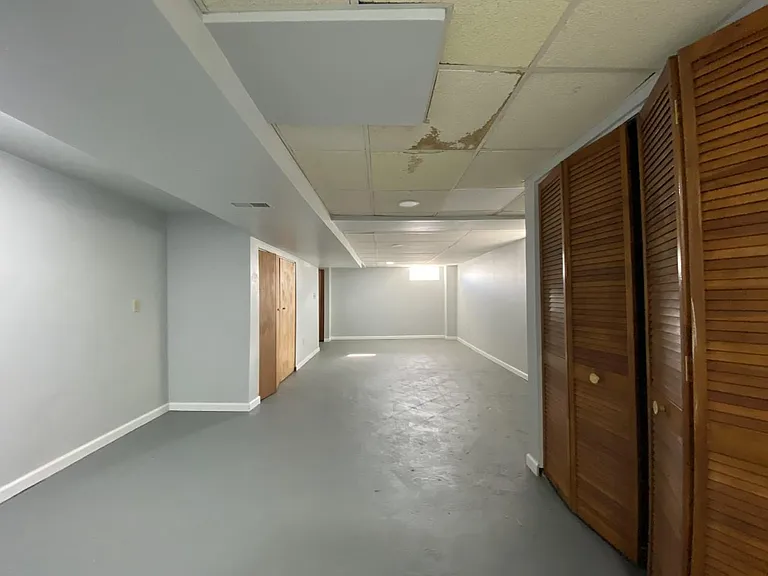 1841 Harfman Dr — Photo 18