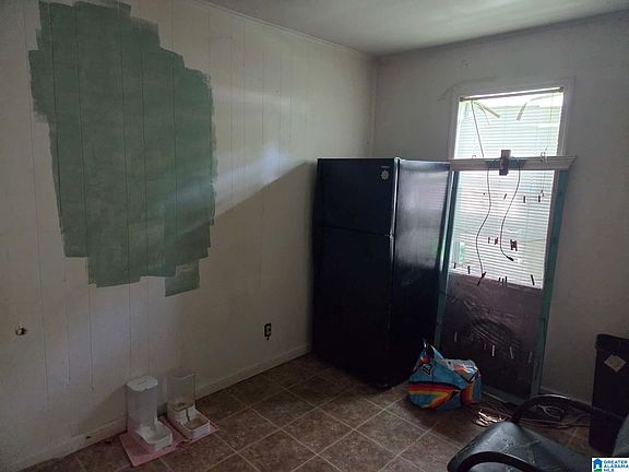 4th image of 128 Raimund Ave