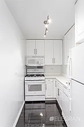 Rented by (Legacy) Elegran