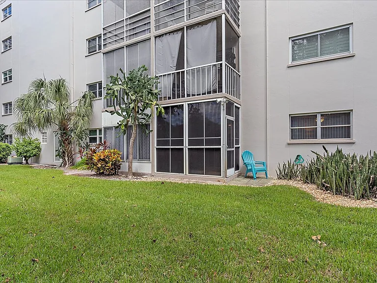 4210 Ironwood Cir #103J — Photo 25