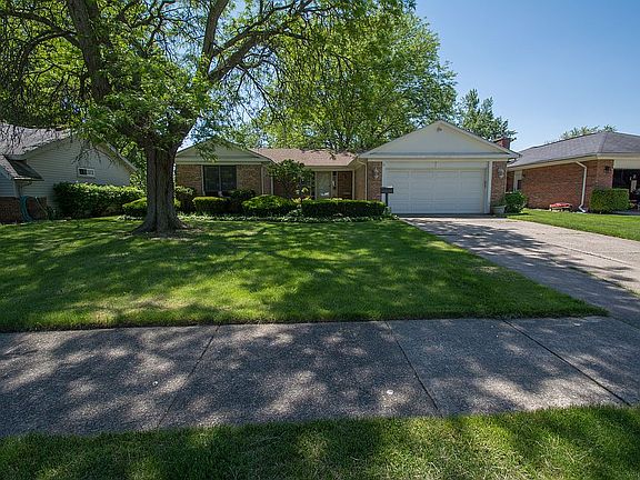 2nd image of 44001 S Umberland Cir