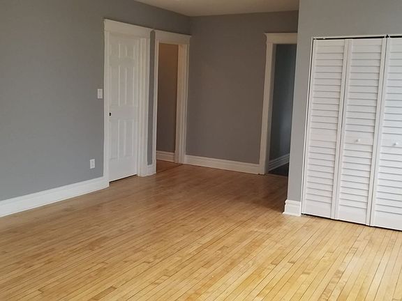3rd image of 2358 S Saint Louis Ave APT 3R