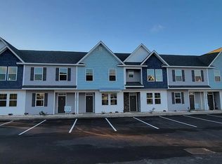 606 Windsurfing Ln, Sneads Ferry, NC 28460