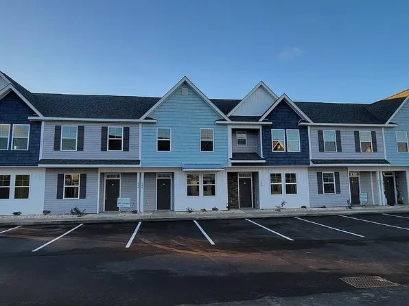 606 Windsurfing Ln, Sneads Ferry, NC 28460