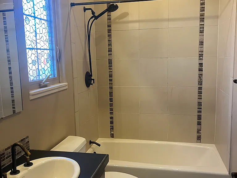 4 New Village Ave — Photo 13