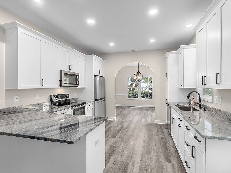 1st image of 109 Bobwhite Cir