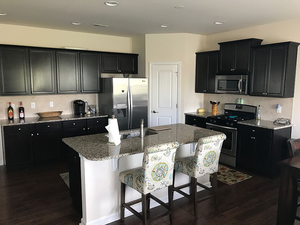 Chef's kitchen with large island