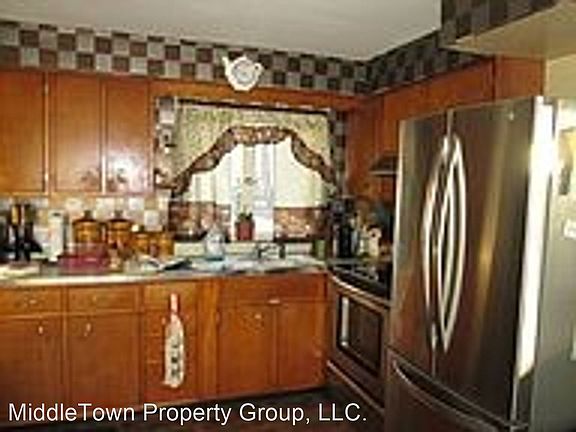 3rd image of 305 S Manning Ave #10050826
