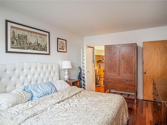 4th image of 460 Neptune Ave APT 12E