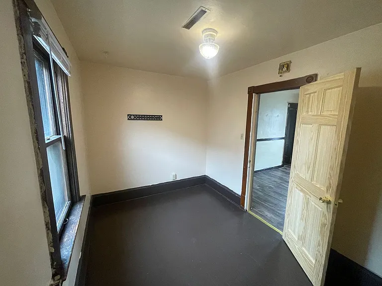 2414 S 9th St. (4 Unit + Garage) — Photo 6
