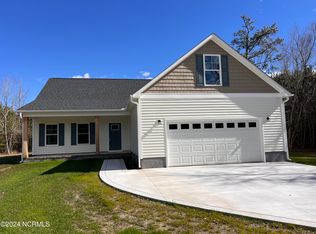 143 Futrell Rd, Richlands, NC 28574
