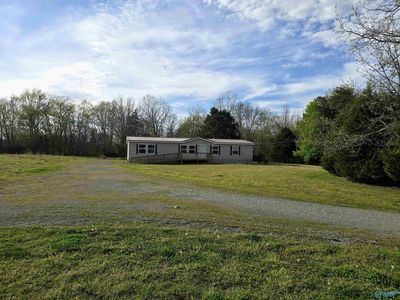 2709 S Danville Rd, Danville, AL, 35619