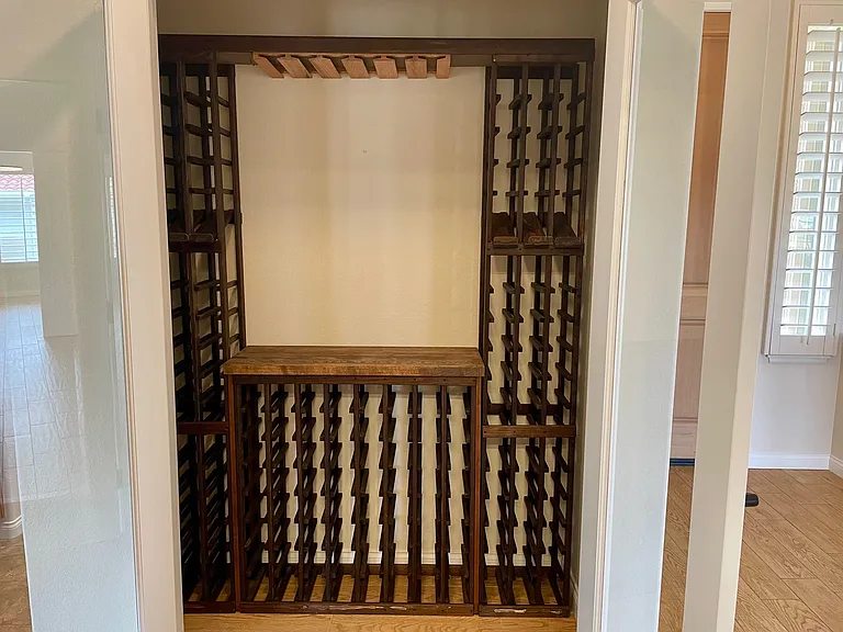 Wine closet