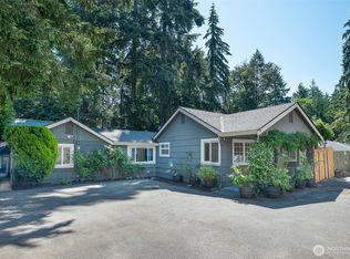 11350 28th Avenue NE, Seattle, WA 98125