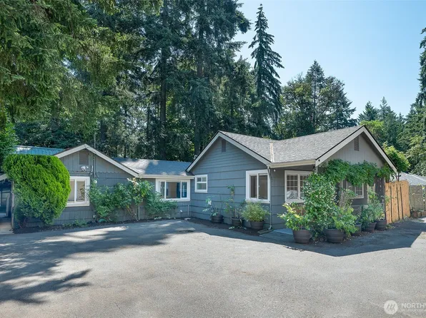 11350 28th Avenue NE, Seattle, WA 98125