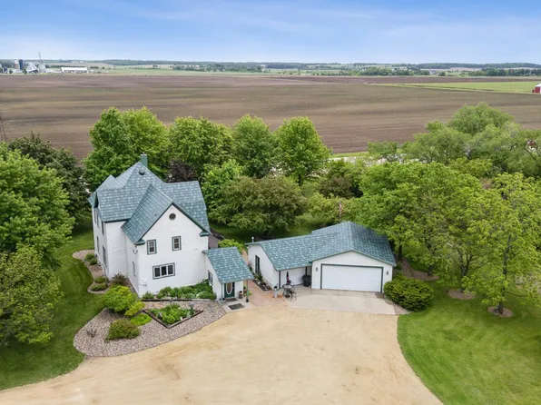 1395 220th Ave, New Richmond, WI 54017