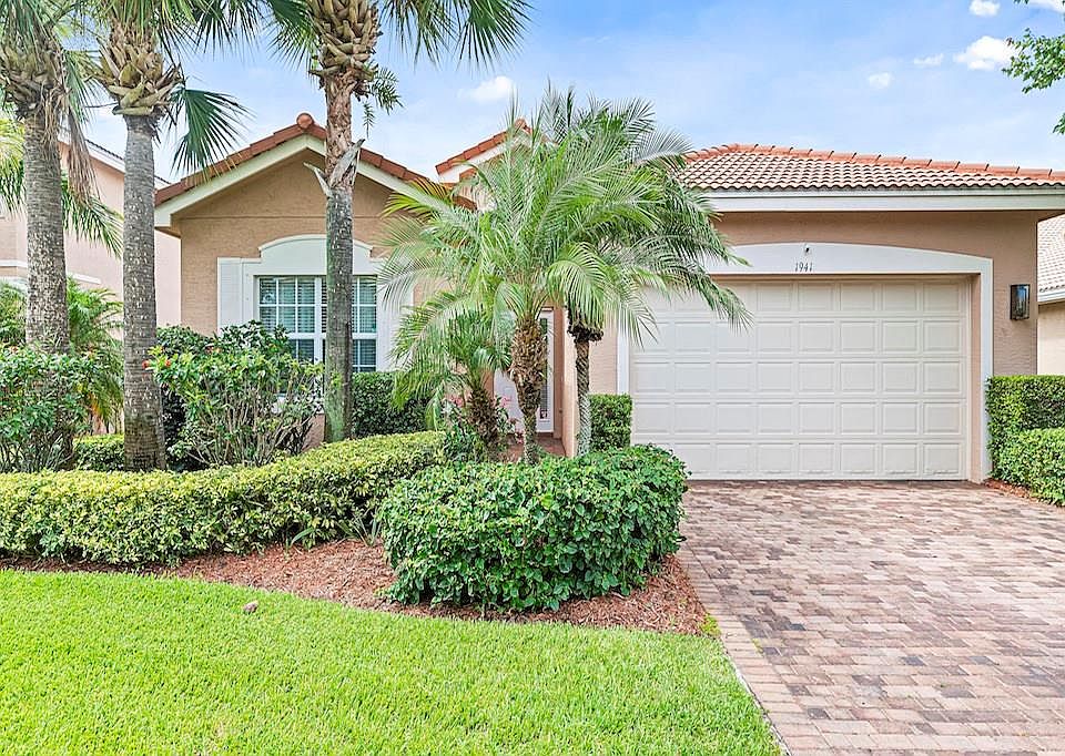 1st image of 1941 Grey Falcon Cir SW