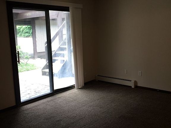 2nd image of 2430 Beech St APT 03