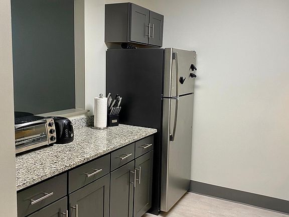 2nd image of 1119 N Townsend St #101