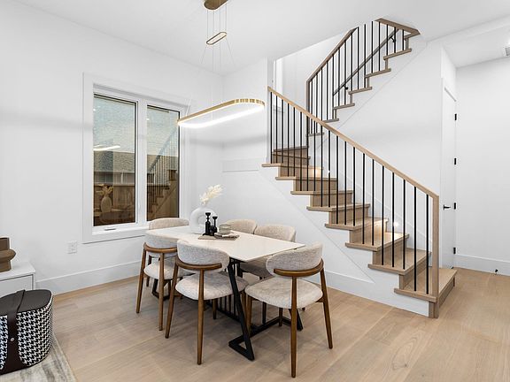 5th image of 3275 Graveley St #2