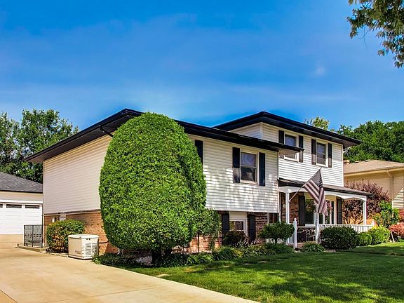 3rd image of 10532 S Sun Valley Ct