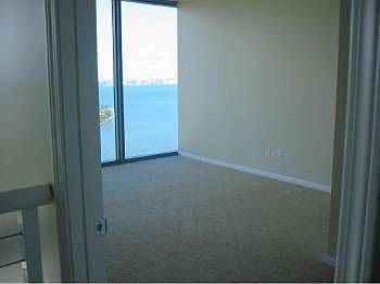 1st image of 601 NE 36th St Ste 5