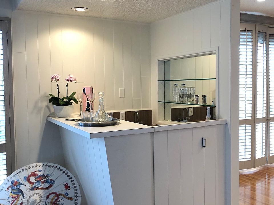 Dining Room Bar