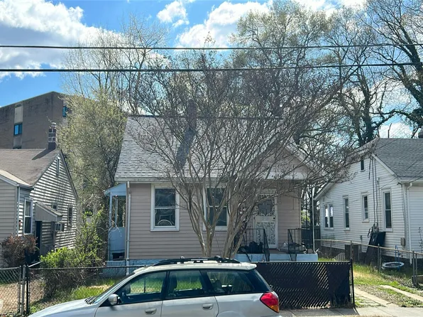 4113 Cottage Ter, Brentwood, MD 20722