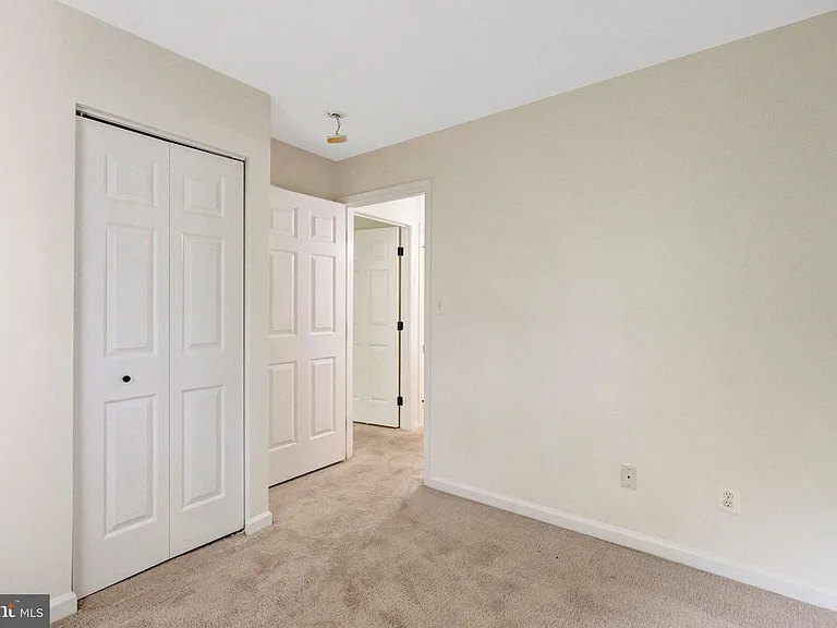 7057 Sauvage Ln — Photo 25