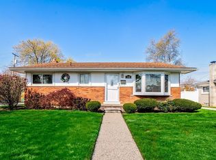 3940 Hayes St, Wayne, MI 48184