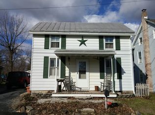 897 Pleasant Hill Rd, Fleetwood, PA 19522