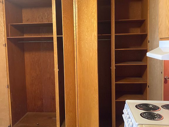 5th image of 3911 Merrill Dr #A