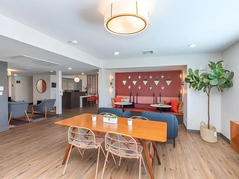The Morrison Apartments — Photo 10