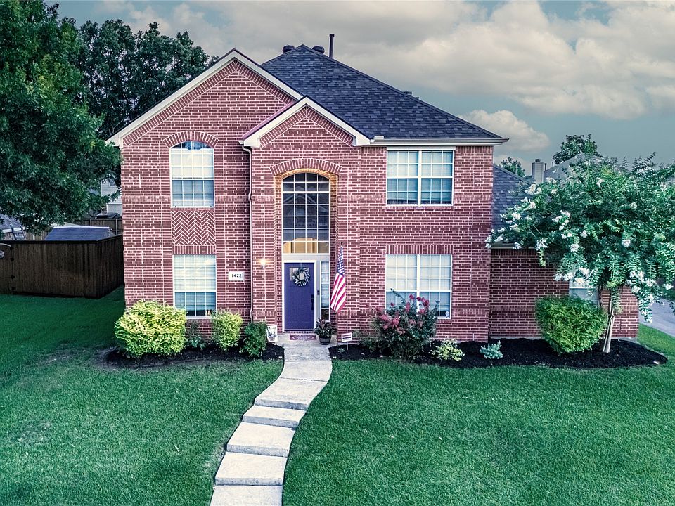 1st image of 1422 Autumnmist Dr