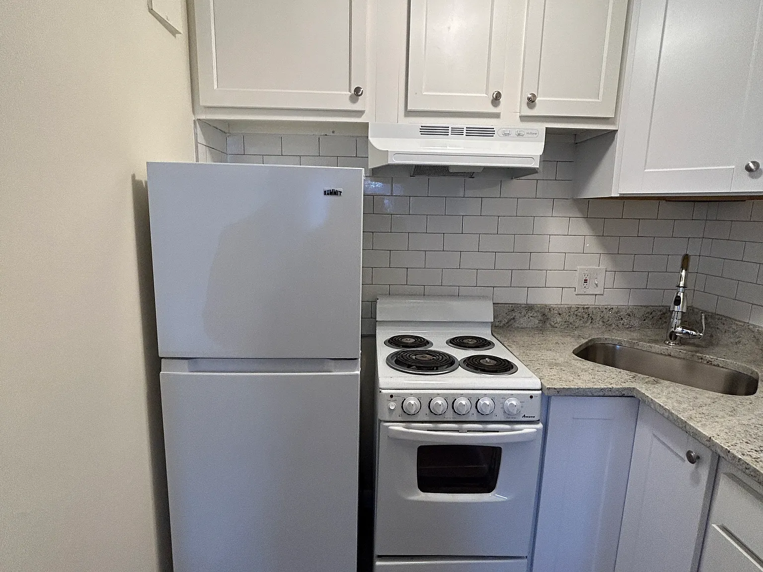 Studio, 9999 sqft, $1,950 — Photo 2
