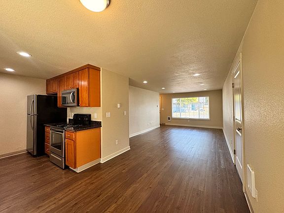 3rd image of 17402-17404 8th Avenue Ct E #17402