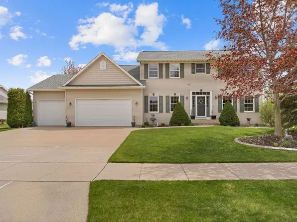 1644 Pendleton Rd, Neenah, WI 54956