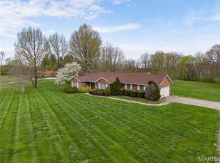 6618 Deer Run Dr, Alton, IL 62002