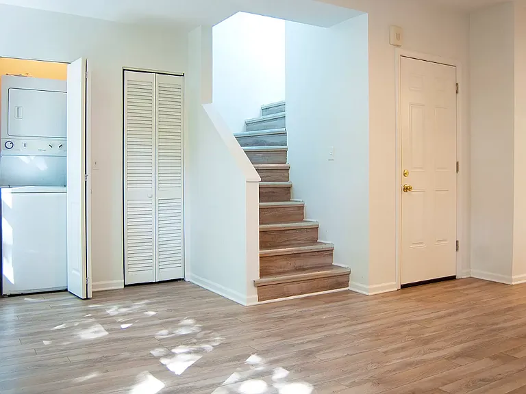 2649 North Wayne Avenue Chicago, IL 60614 — Photo 6