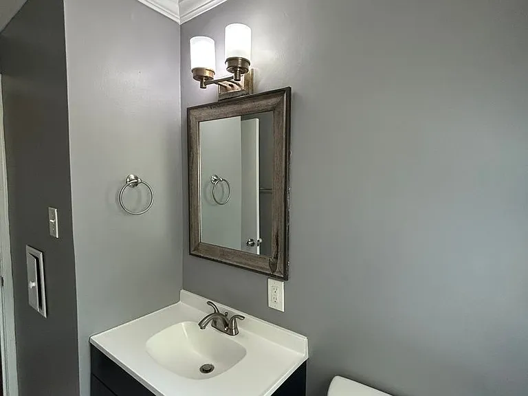 4126 Hinsdale Rd — Photo 40