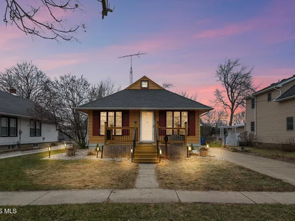 429 W 5th St, Perrysburg, OH 43551