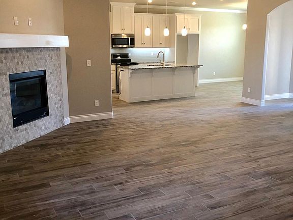 3rd image of 2904 Knoll Dr