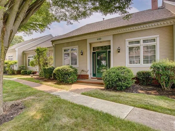 63 Winthrop Rd #D, Monroe Township, NJ 08831
