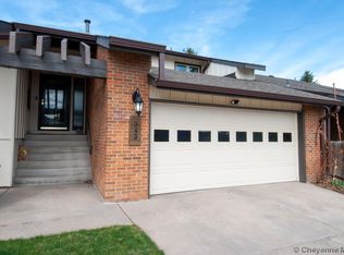 243 Lake Shore Dr, Cheyenne, WY 82009