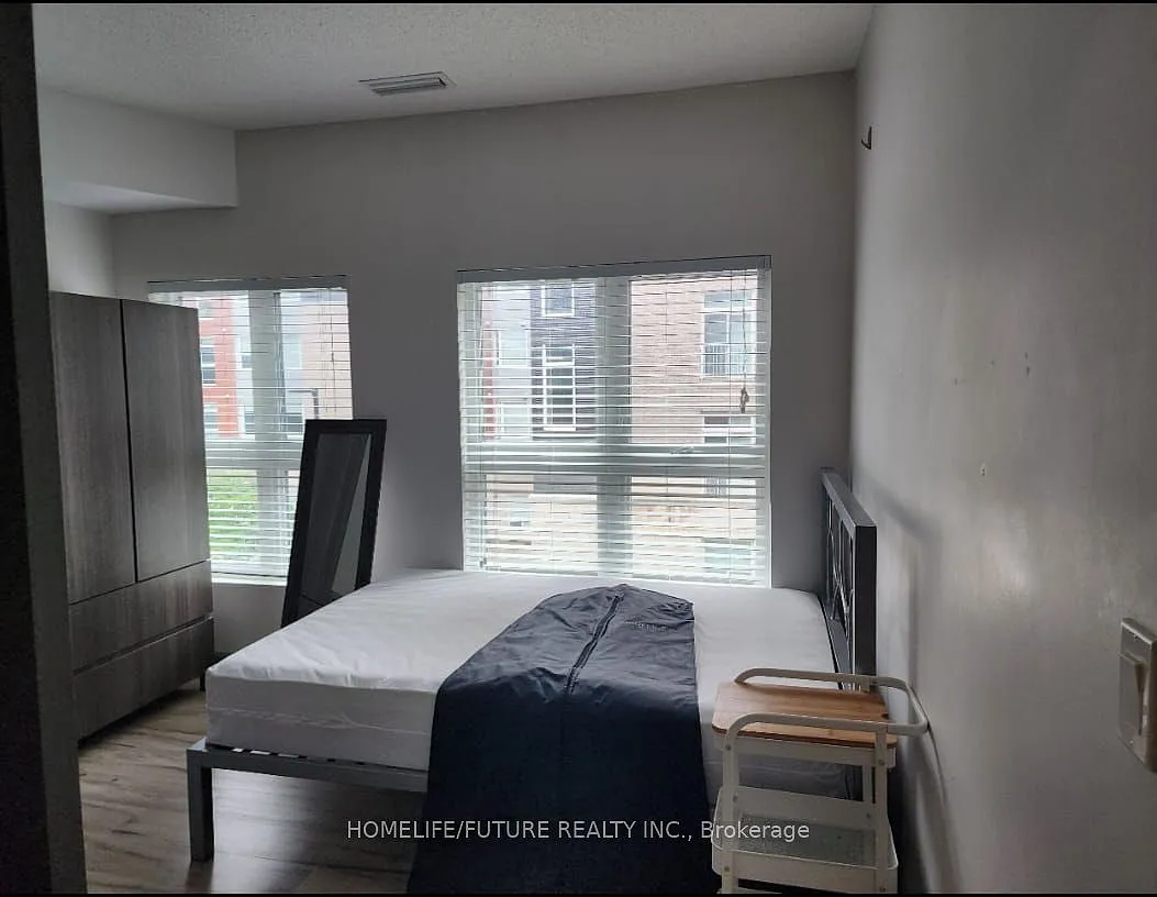 Building Photo - 258 C Sunview St #323