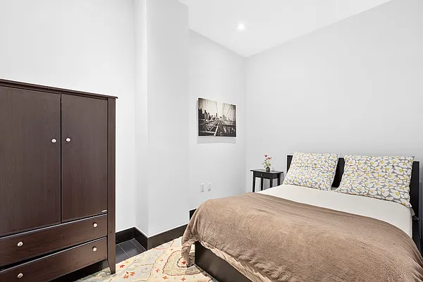 Rented by Corcoran | media 6