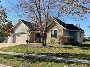 1013 Aldora Ln, Waunakee, WI 53597