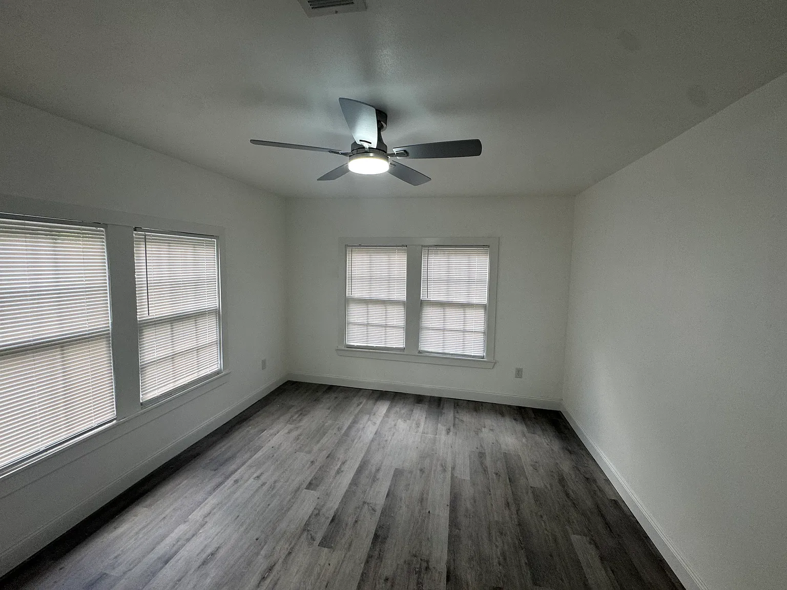 1836 Cook St — Photo 3